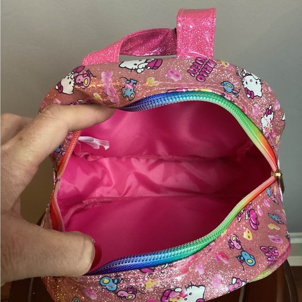 Hello Kitty mini backpack - Picture 10 of 12
